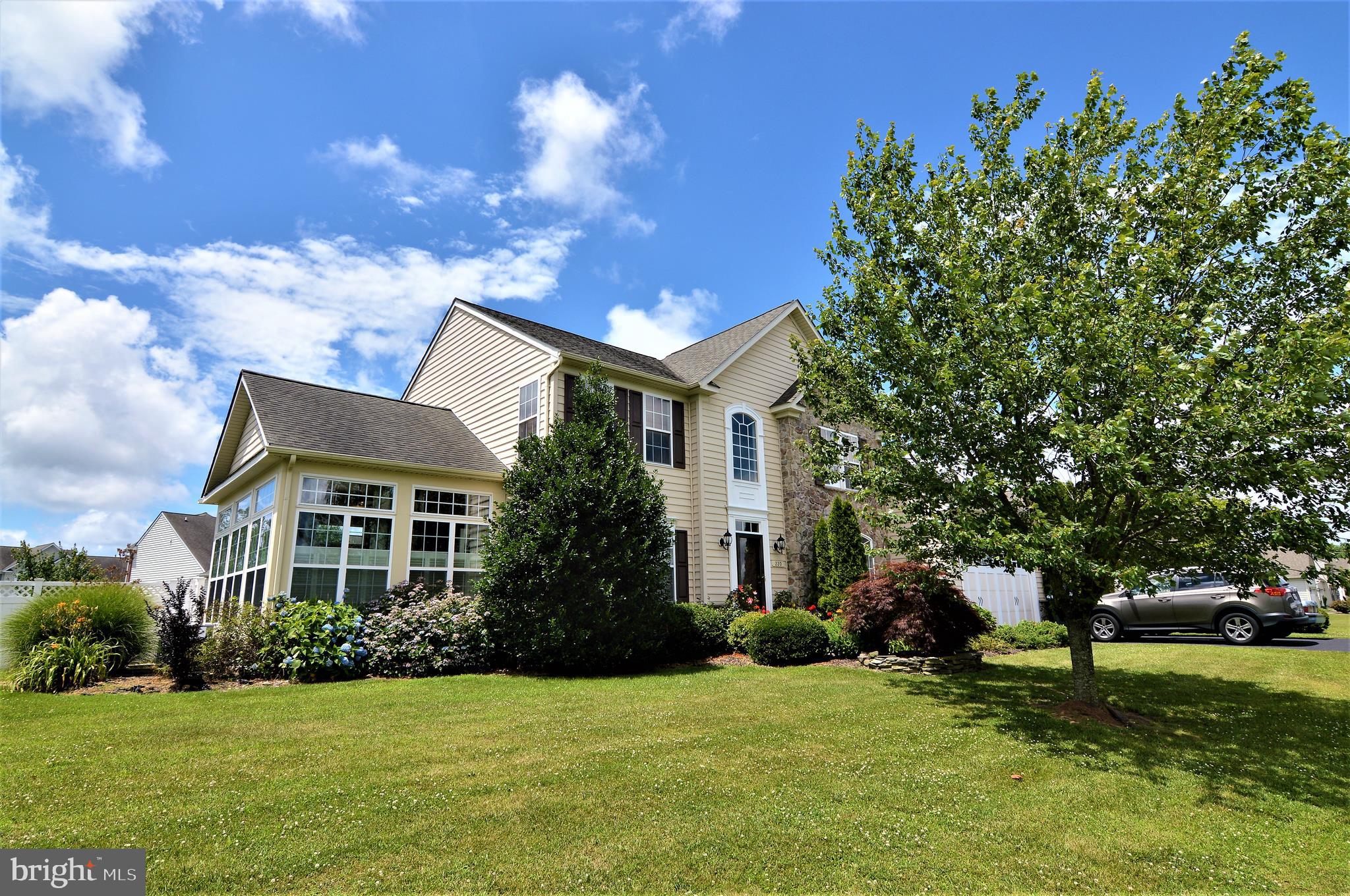 FRANKLIN KNOLL - Residential