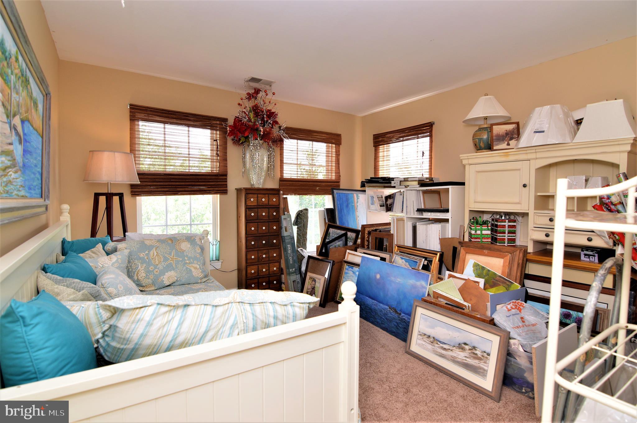 FRANKLIN KNOLL - Residential