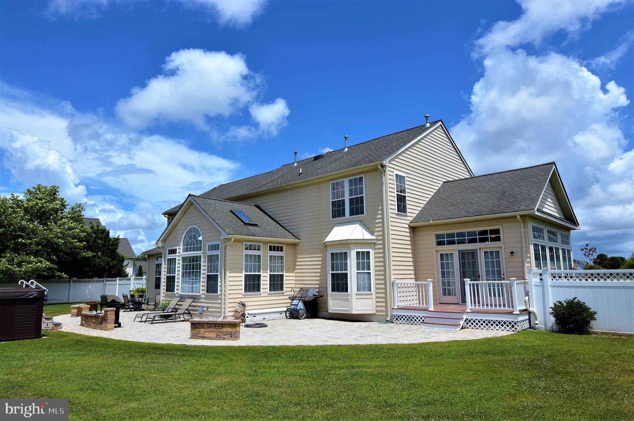 FRANKLIN KNOLL - Residential