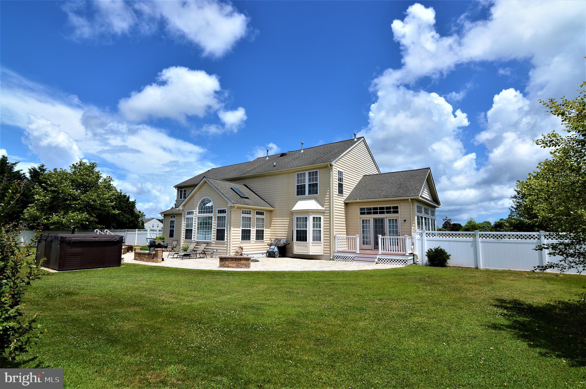 FRANKLIN KNOLL - Residential