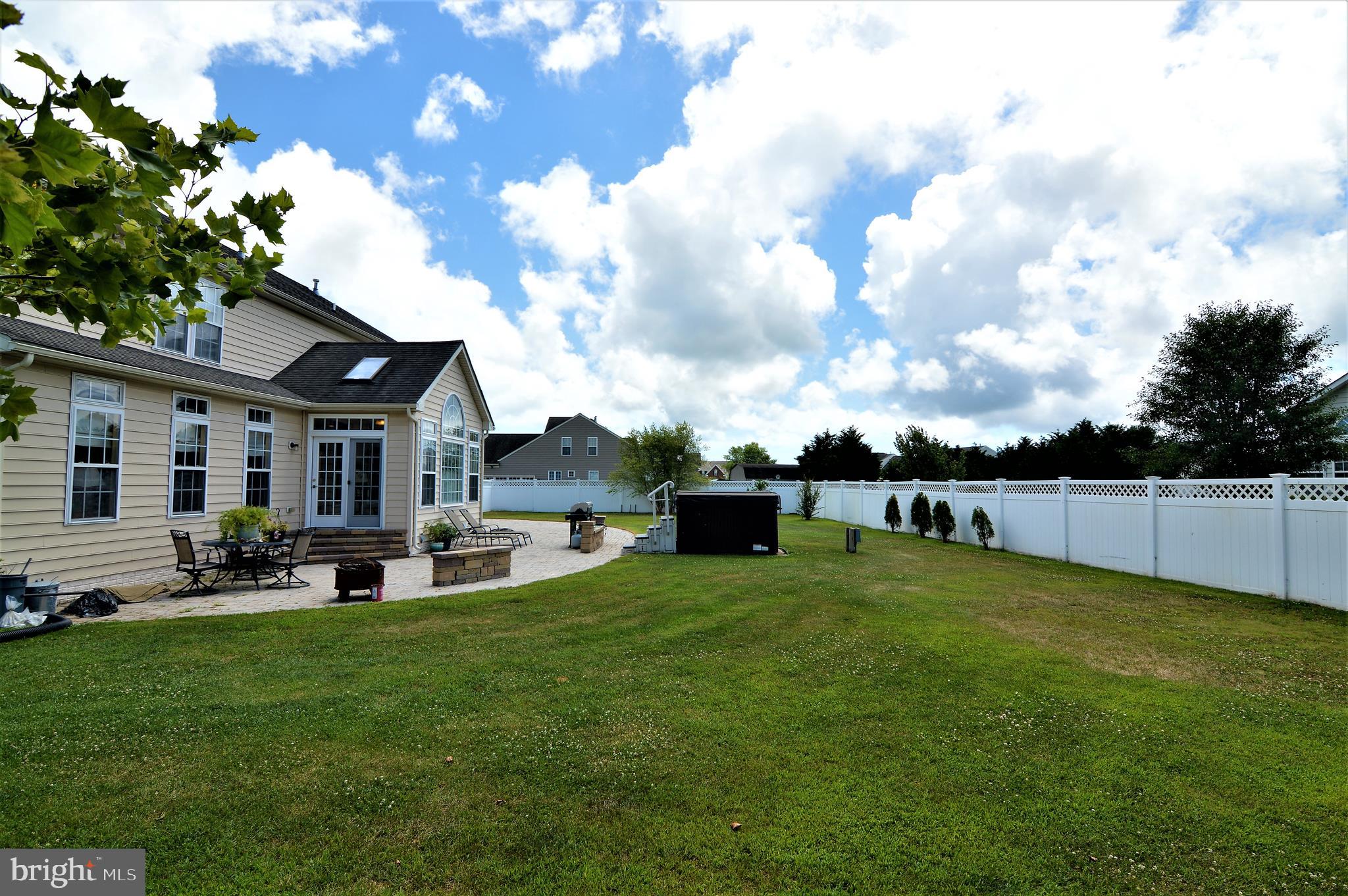 FRANKLIN KNOLL - Residential