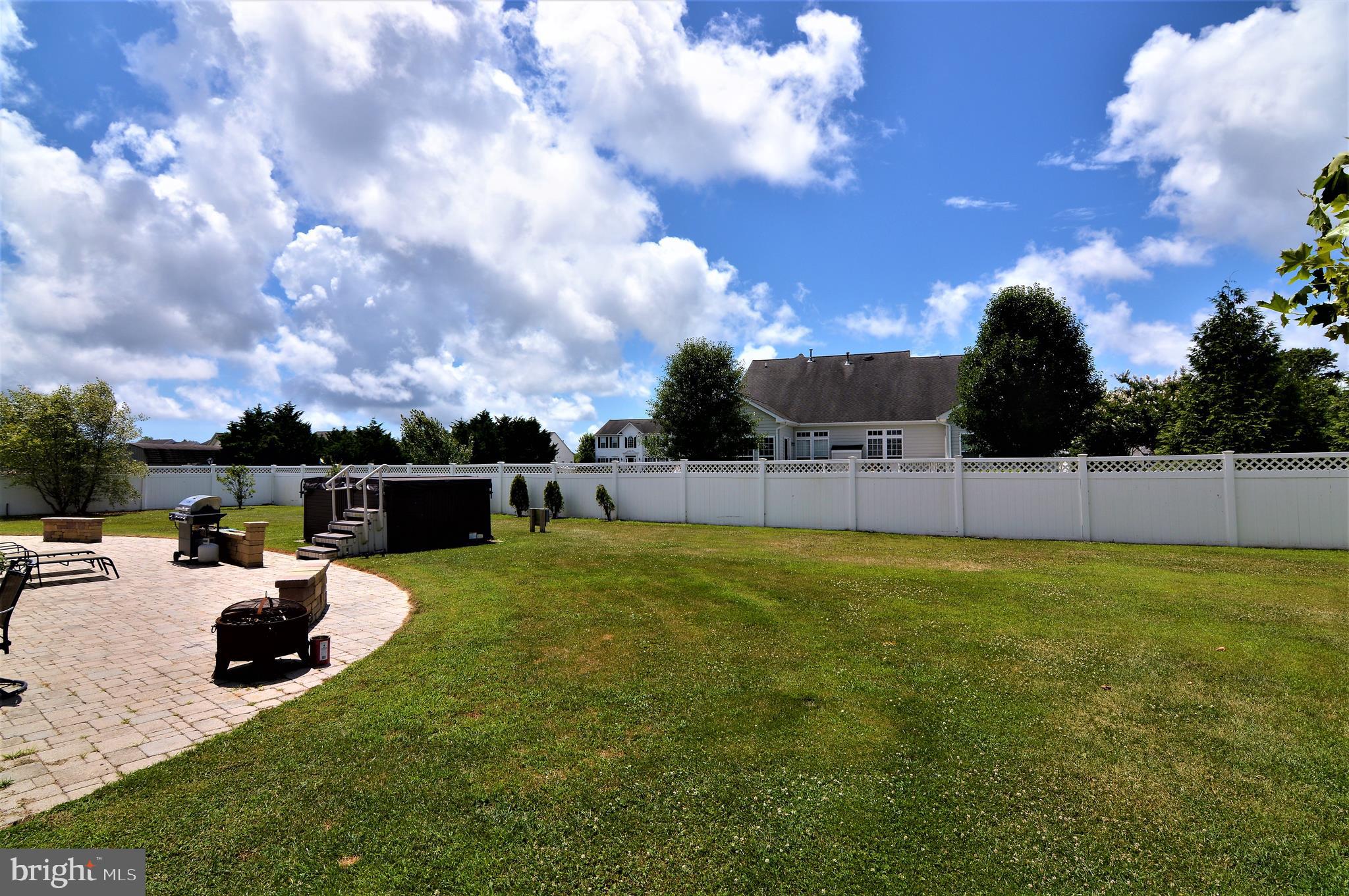 FRANKLIN KNOLL - Residential