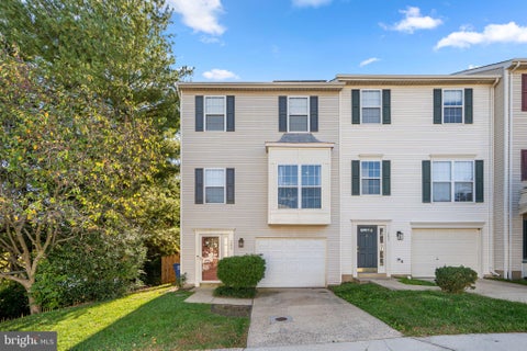 Photo of 285 Golden Larch Terrace NE, LEESBURG, VA 20176 (MLS # VALO2138766)