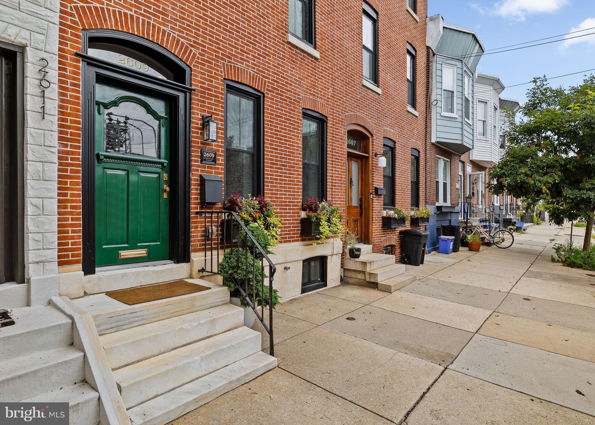 2609 CHRISTIAN STREET