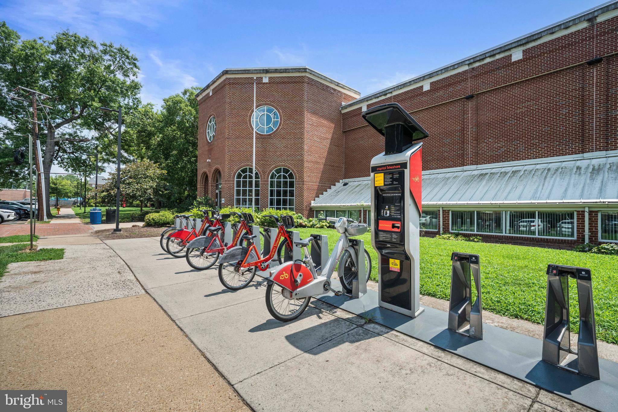 RUNNYMEADE - Residential