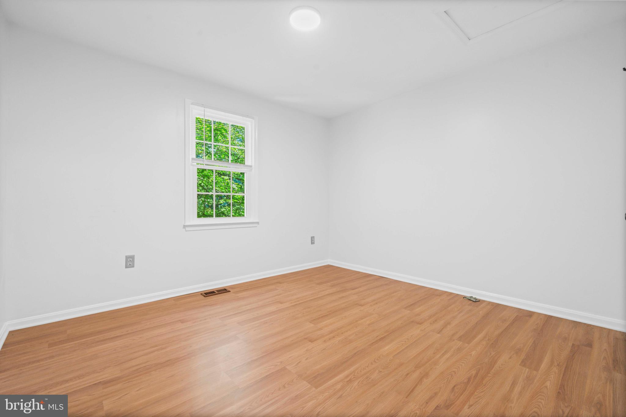 RUNNYMEADE - Residential