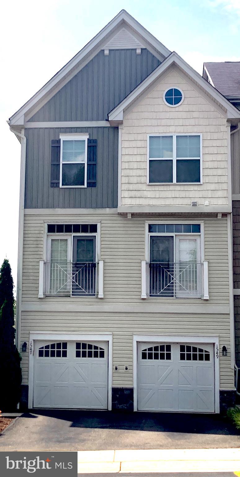 POTOMAC CREST - Residential Lease