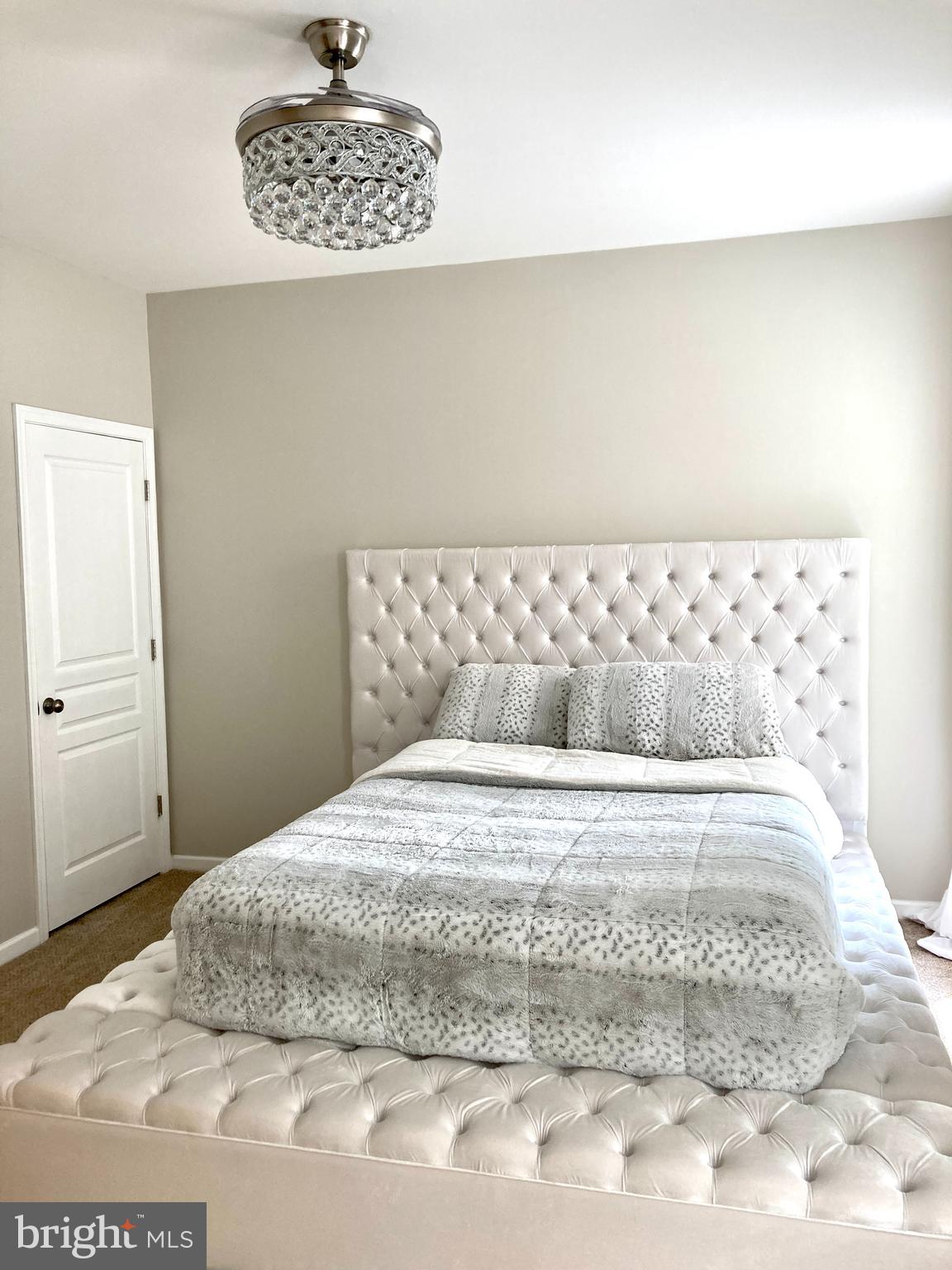 POTOMAC CREST - Residential Lease