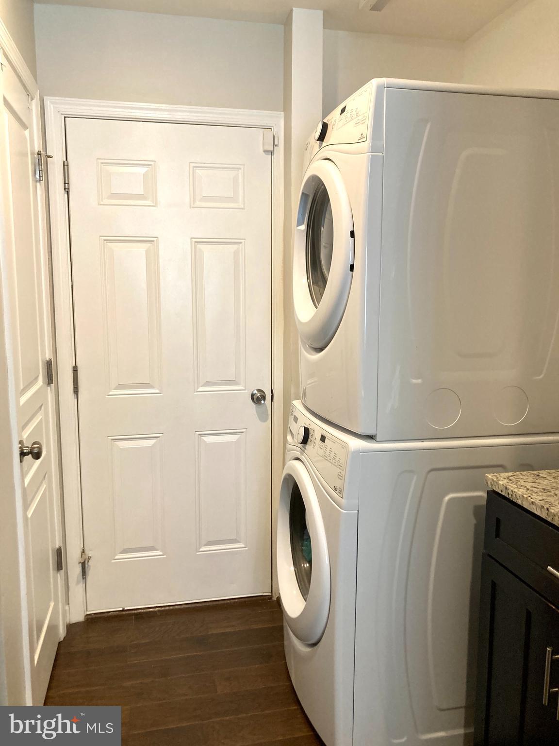 POTOMAC CREST - Residential Lease