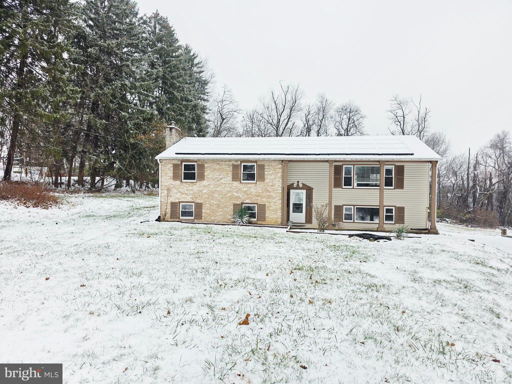 Photo of 2509 Mill Rd, MECHANICSBURG, PA 17055 (MLS # PACB2049258)