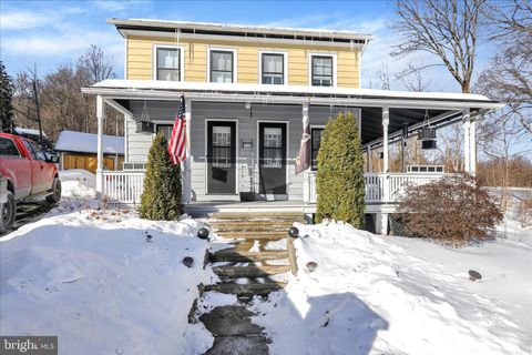 715 FURNACE ROAD WERNERSVILLE PA 19565