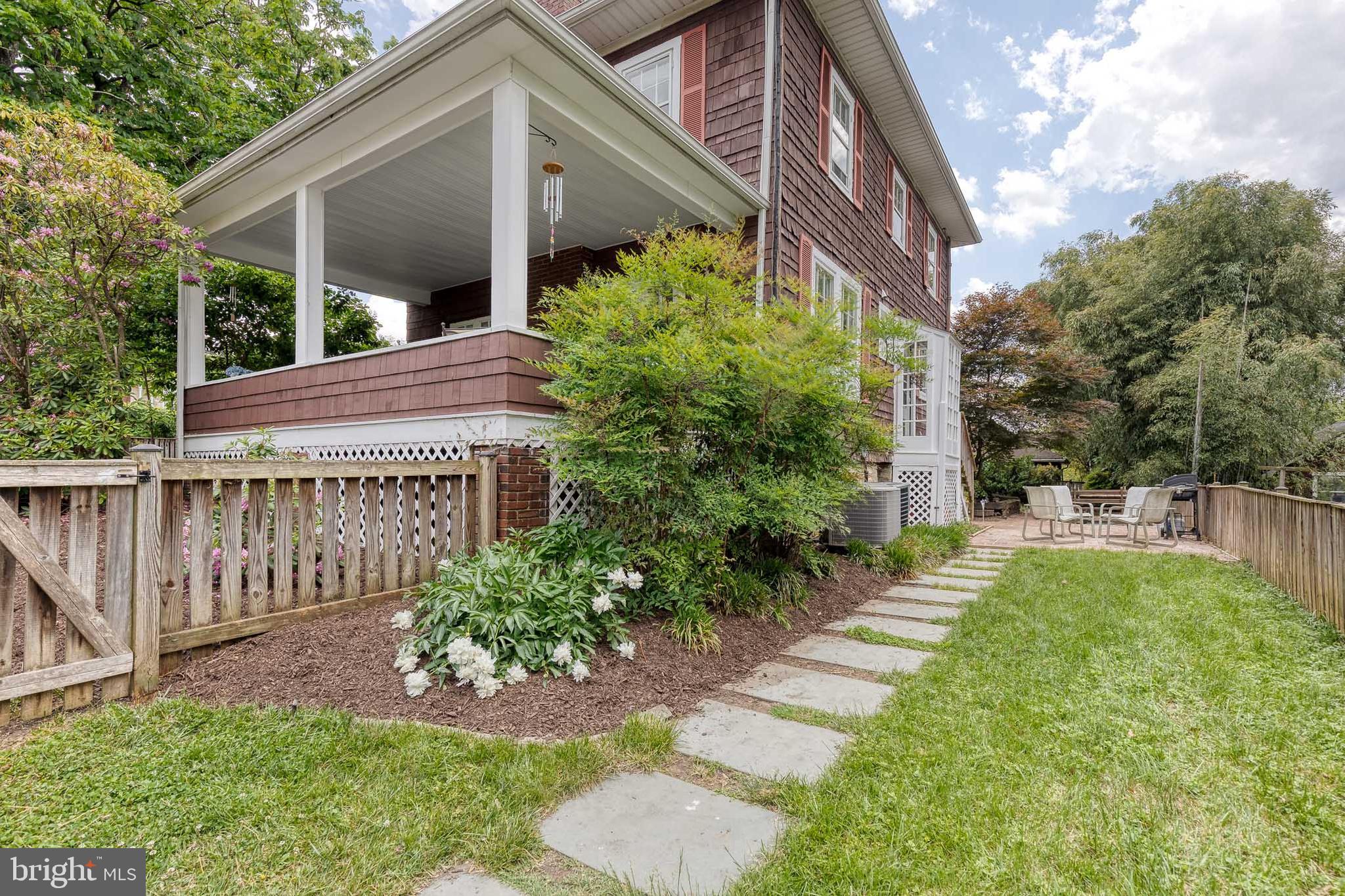 MOUNT WASHINGTON - Residential