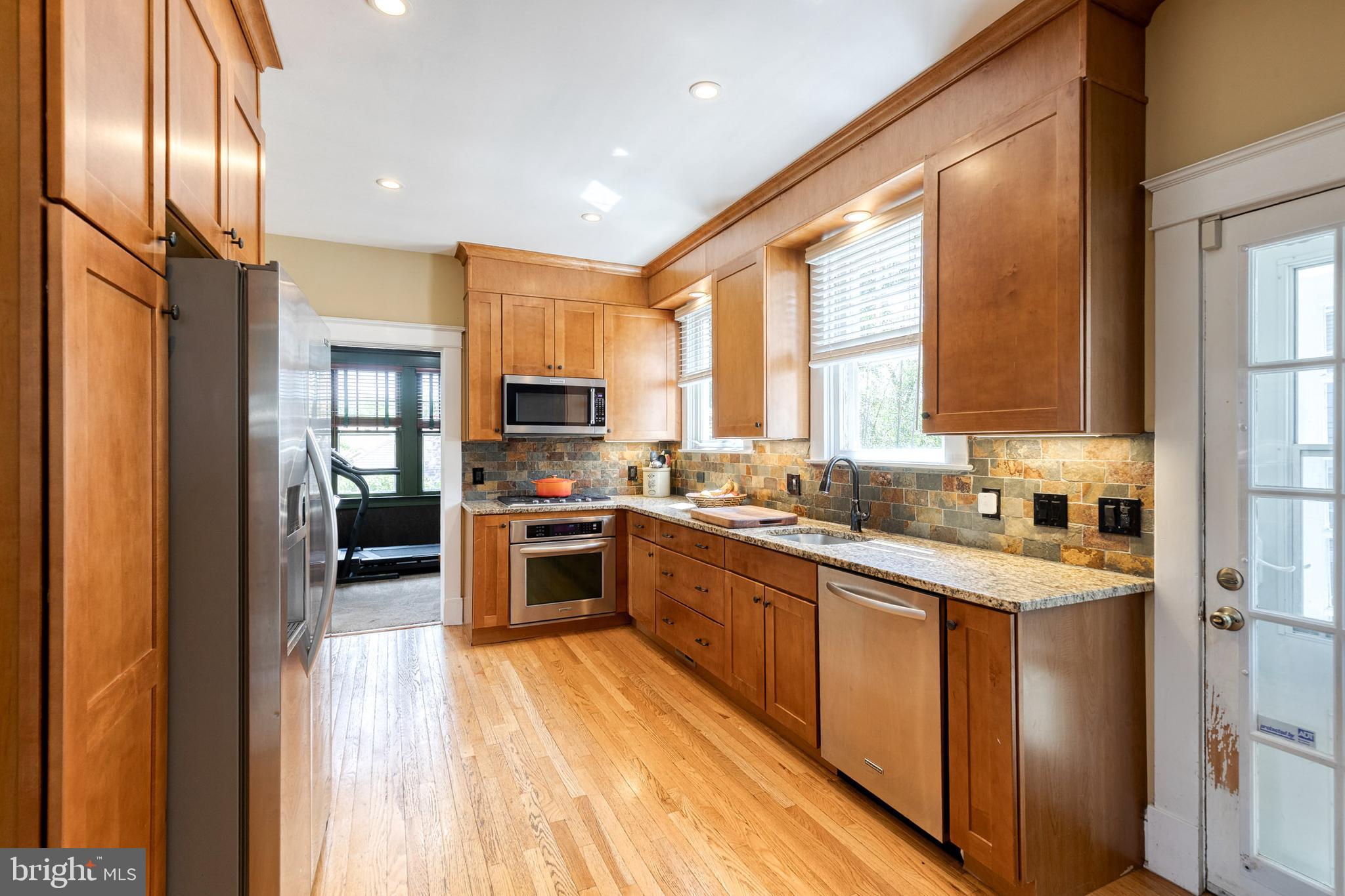 MOUNT WASHINGTON - Residential