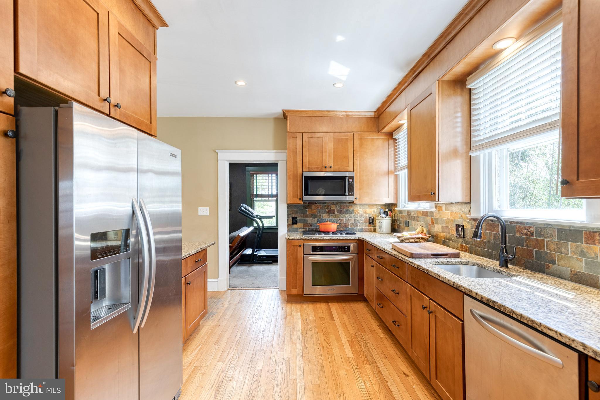 MOUNT WASHINGTON - Residential