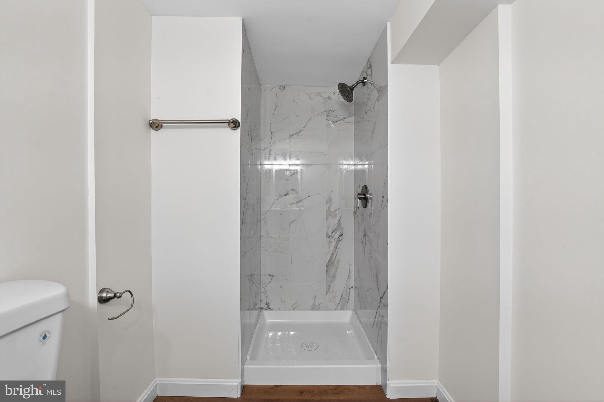 ARUNDEL GARDENS - Residential