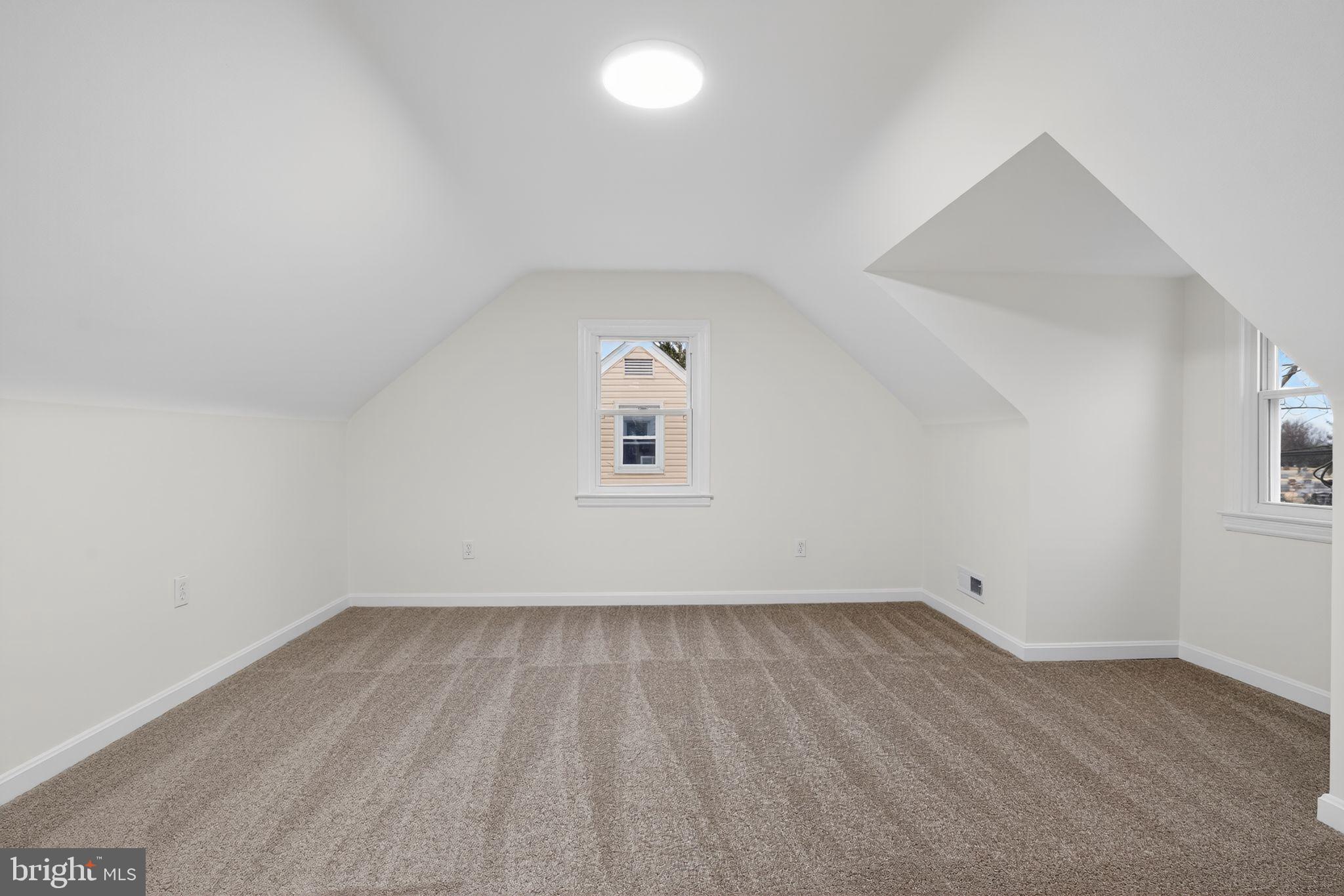 ARUNDEL GARDENS - Residential