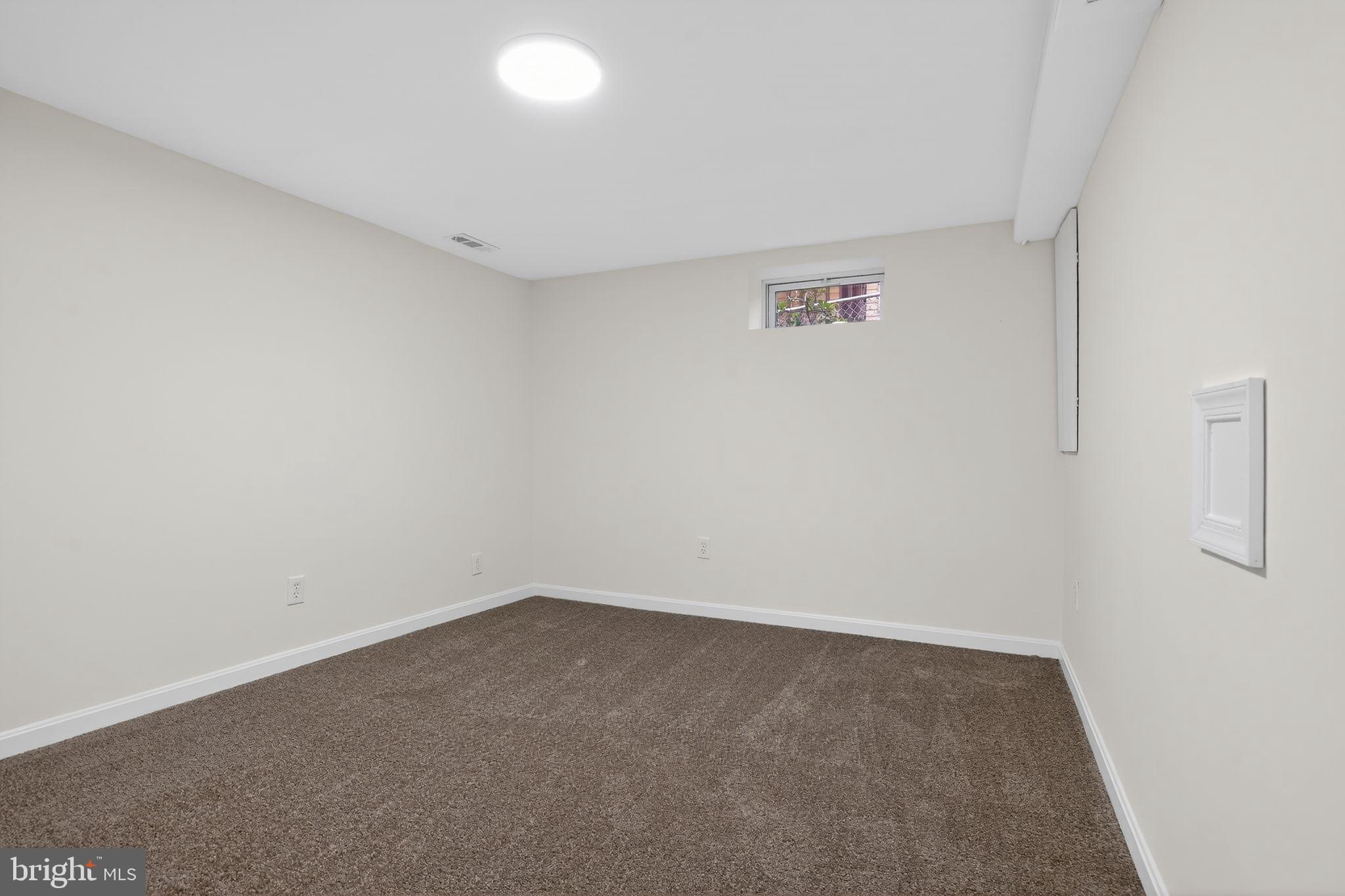 ARUNDEL GARDENS - Residential