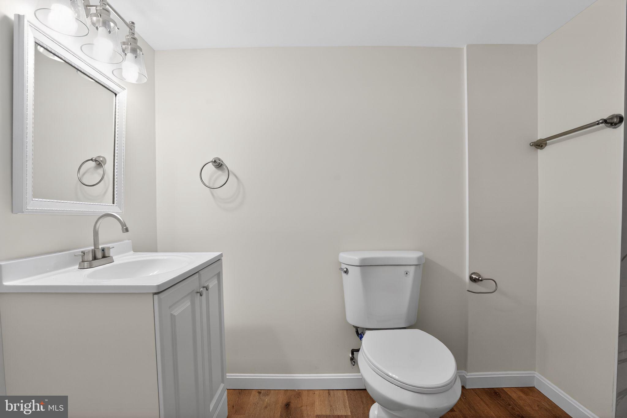 ARUNDEL GARDENS - Residential