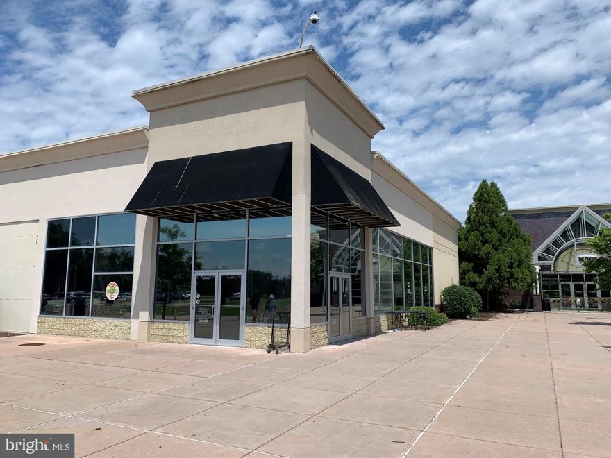 Former "Your Pie" space available for lease.  Lease rates are starting at 21/sf.  Multiple spaces are available in The Centre at Salisbury that can be fitted for multiple uses.  Call now to set up a showing.