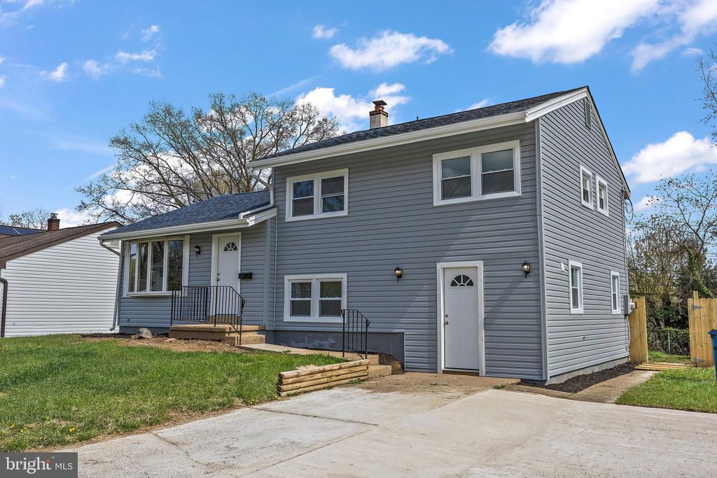 Photo of 20 E Dickens Road, CLAYMONT, DE 19703 (MLS # DENC2091376)