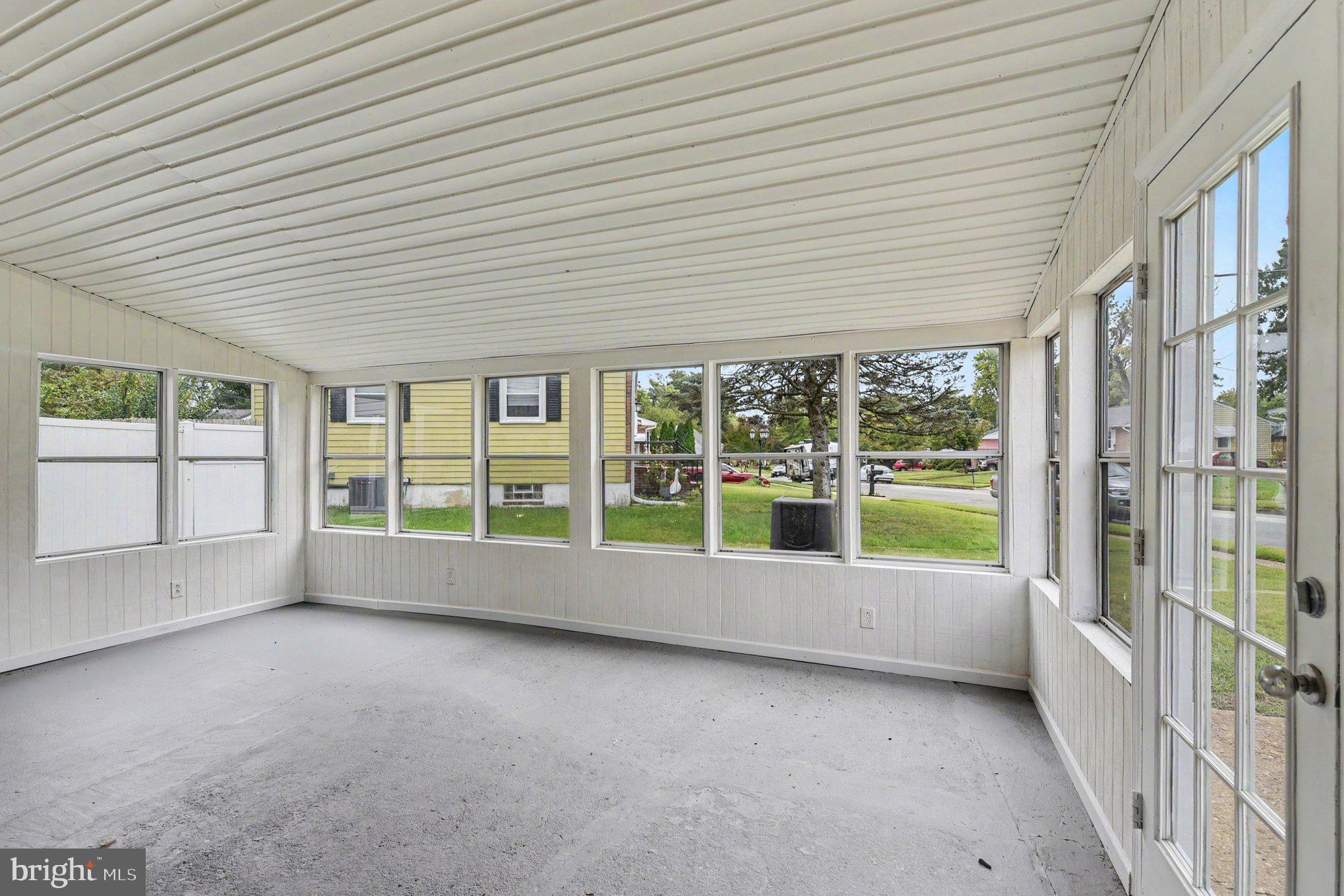 1209 WHITMAN DRIVE