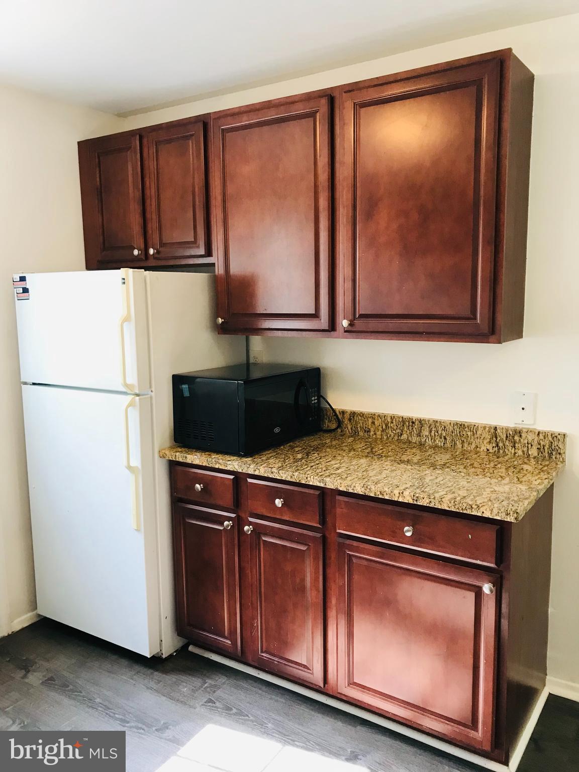 WHEATON HILLS - Residential Lease