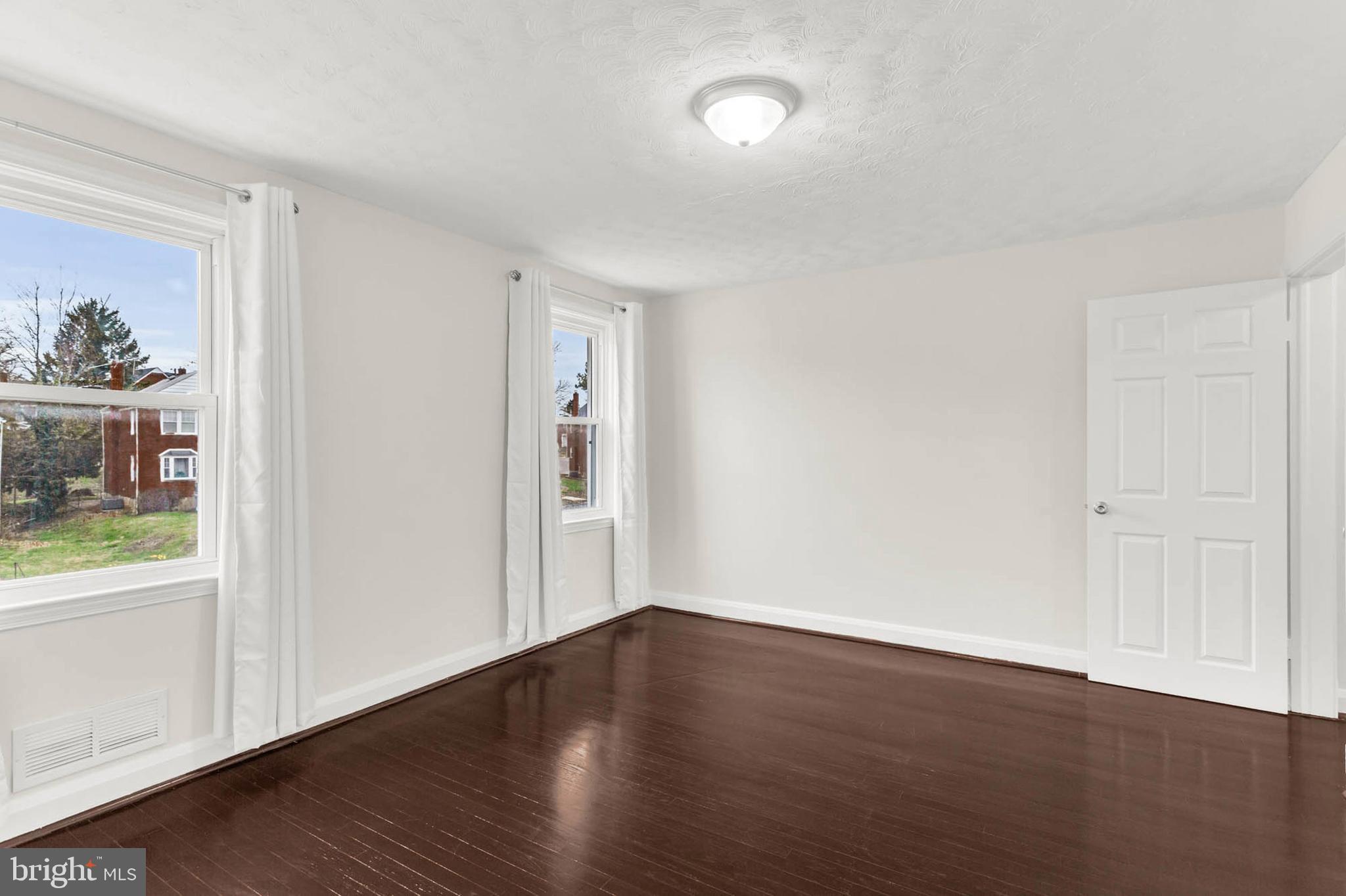 NORWOOD HEIGHTS - Residential