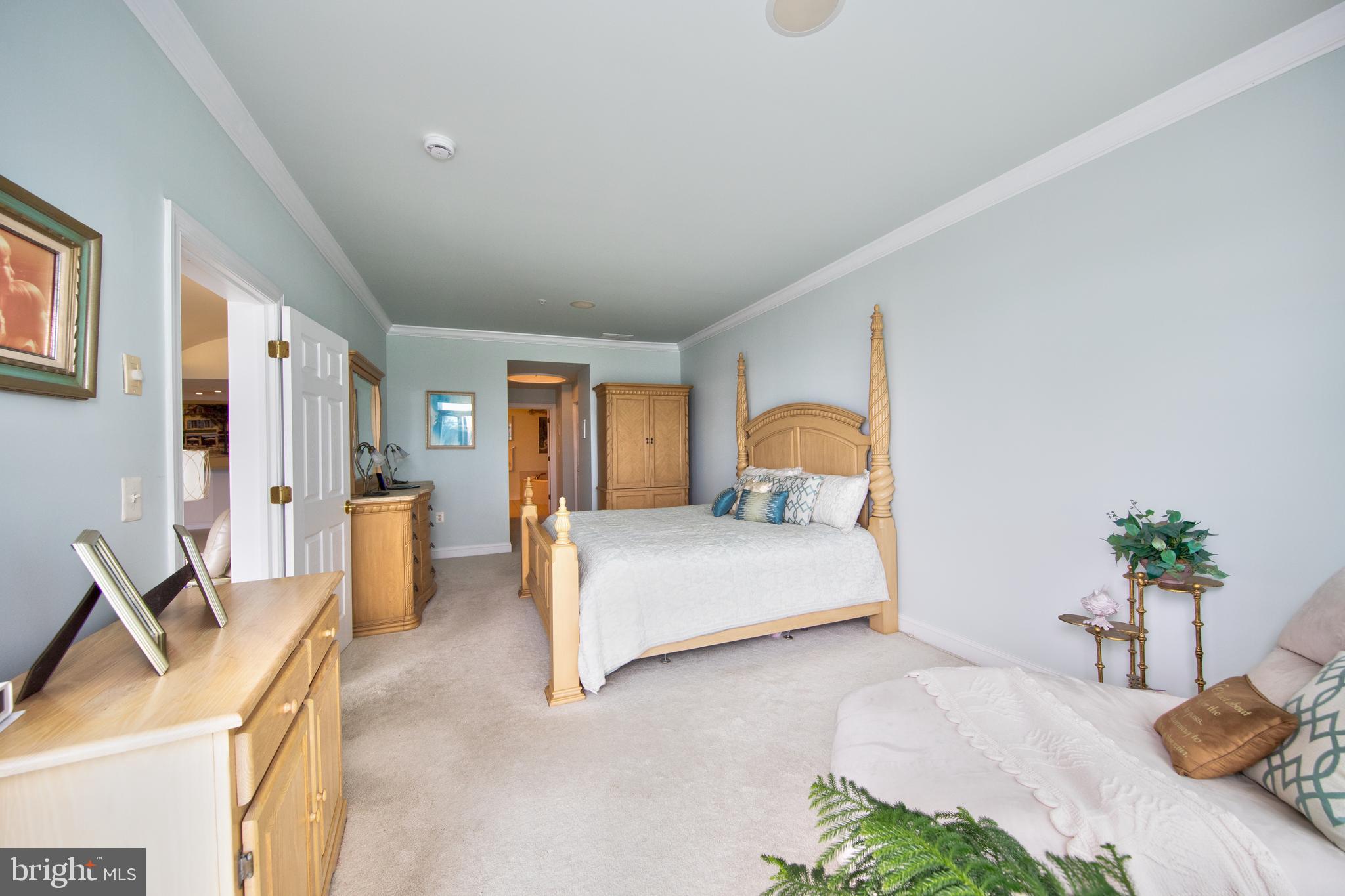 WATERS EDGE - Residential