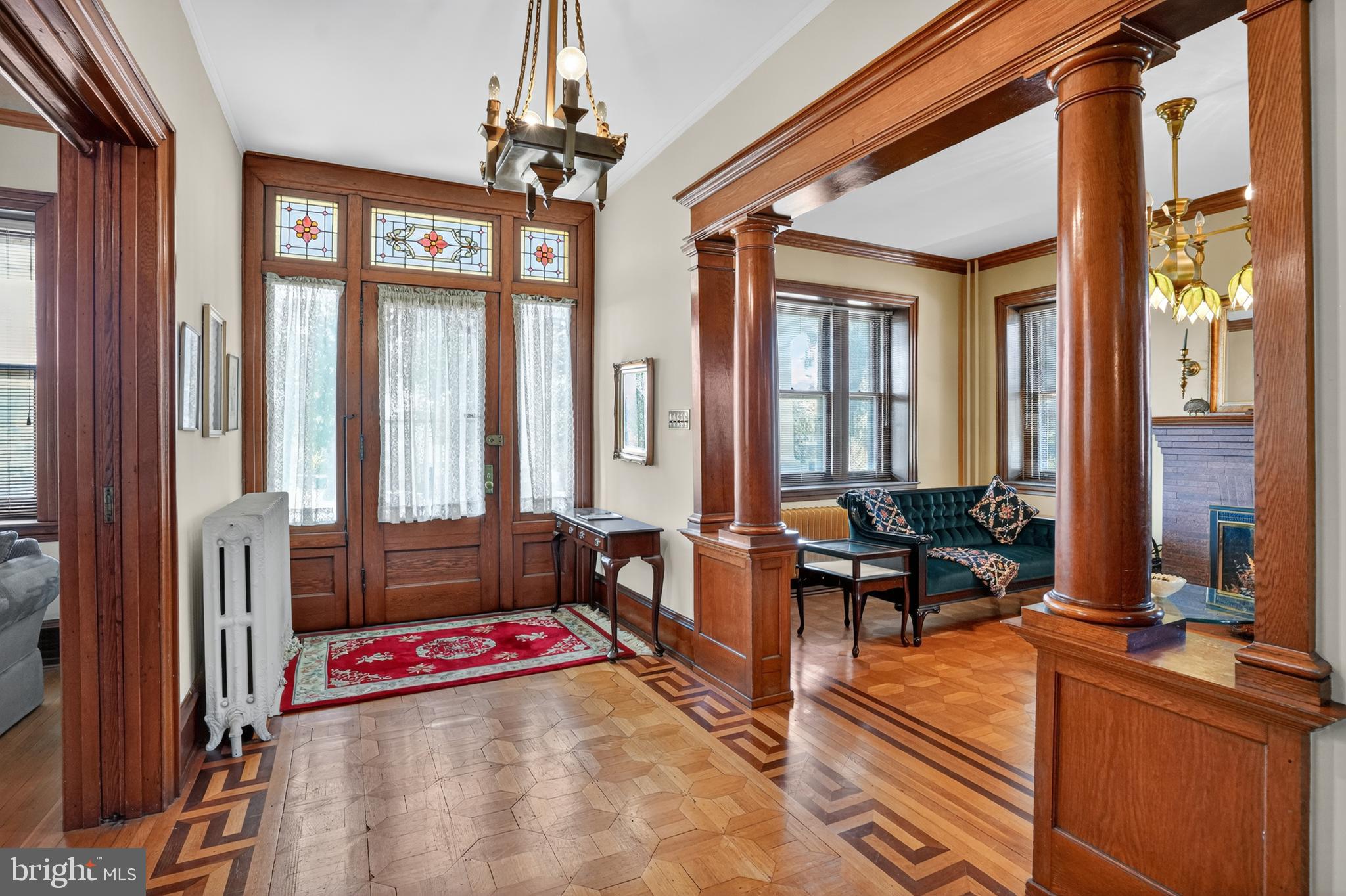 ROXBOROUGH - Residential