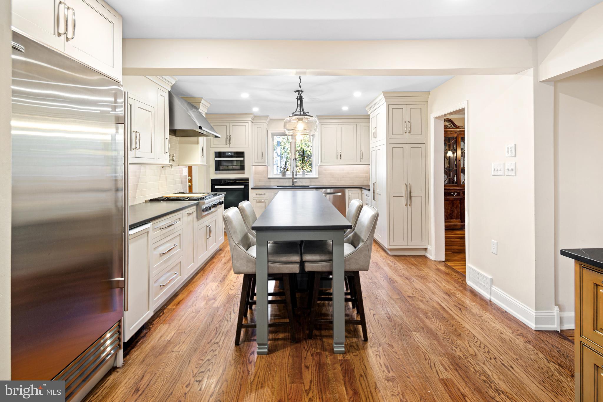 STRAFFORD VILLAGE - Residential