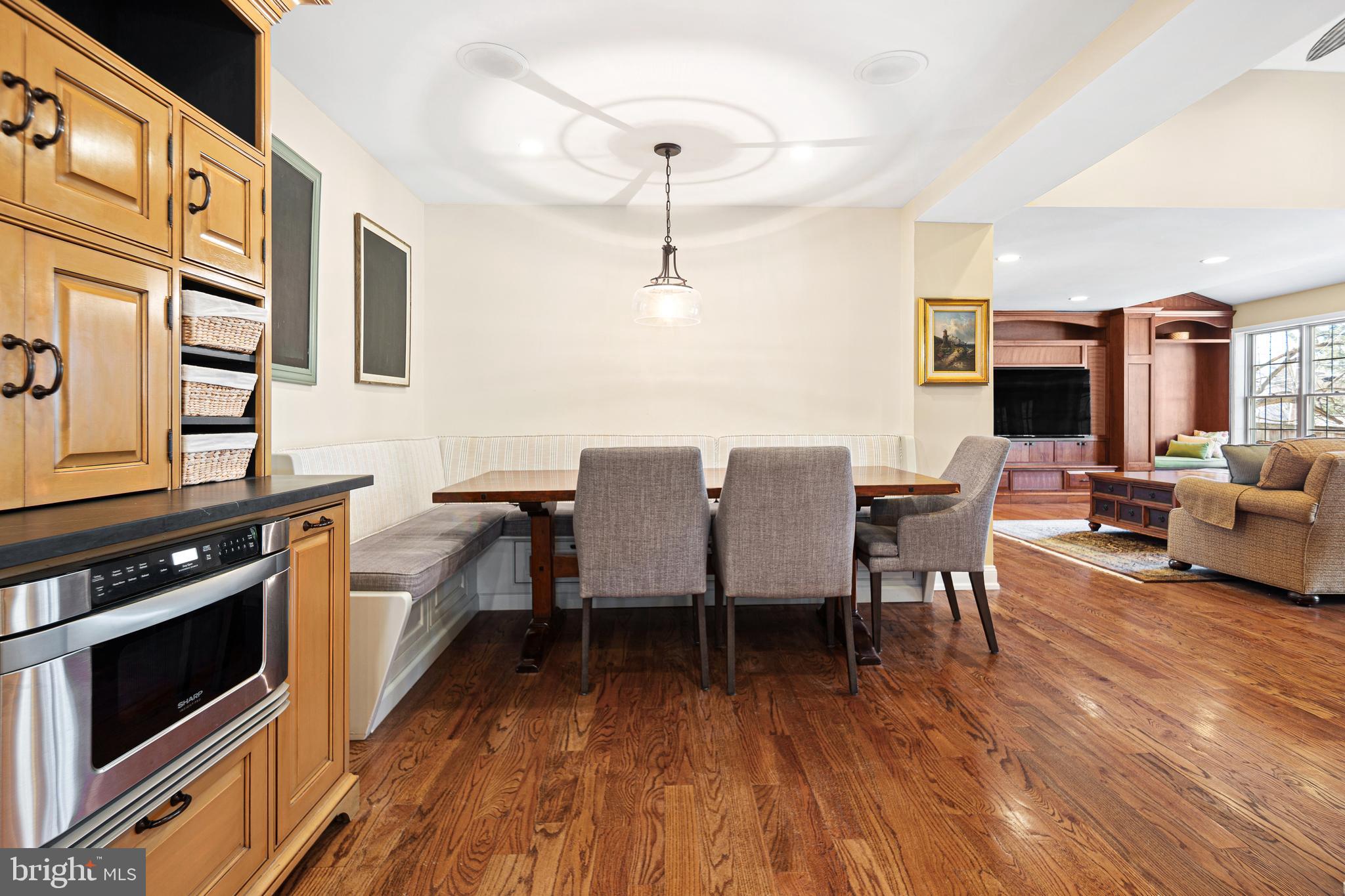 STRAFFORD VILLAGE - Residential