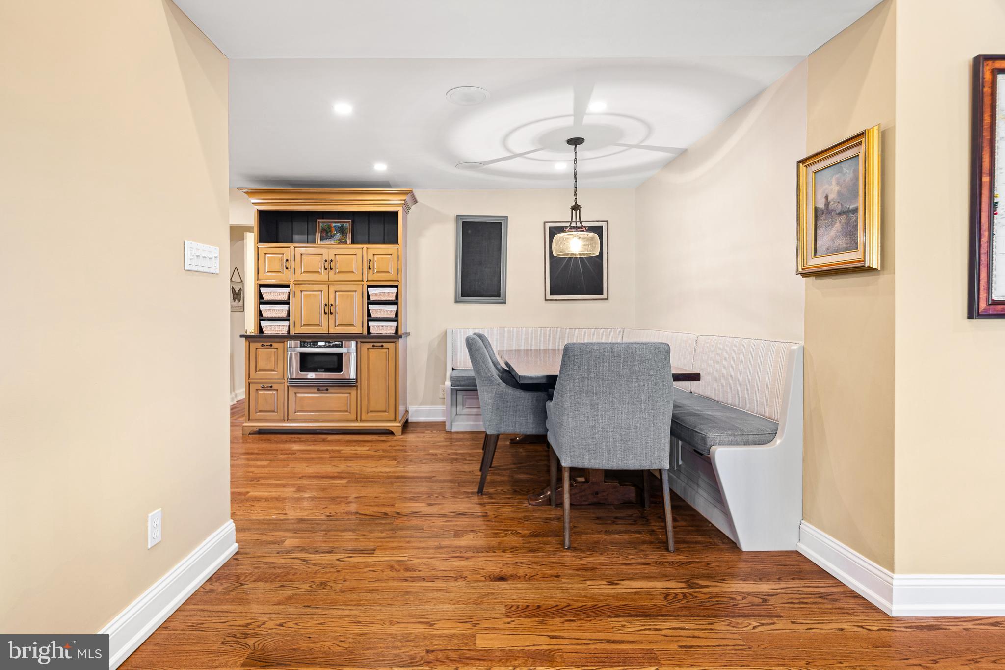 STRAFFORD VILLAGE - Residential