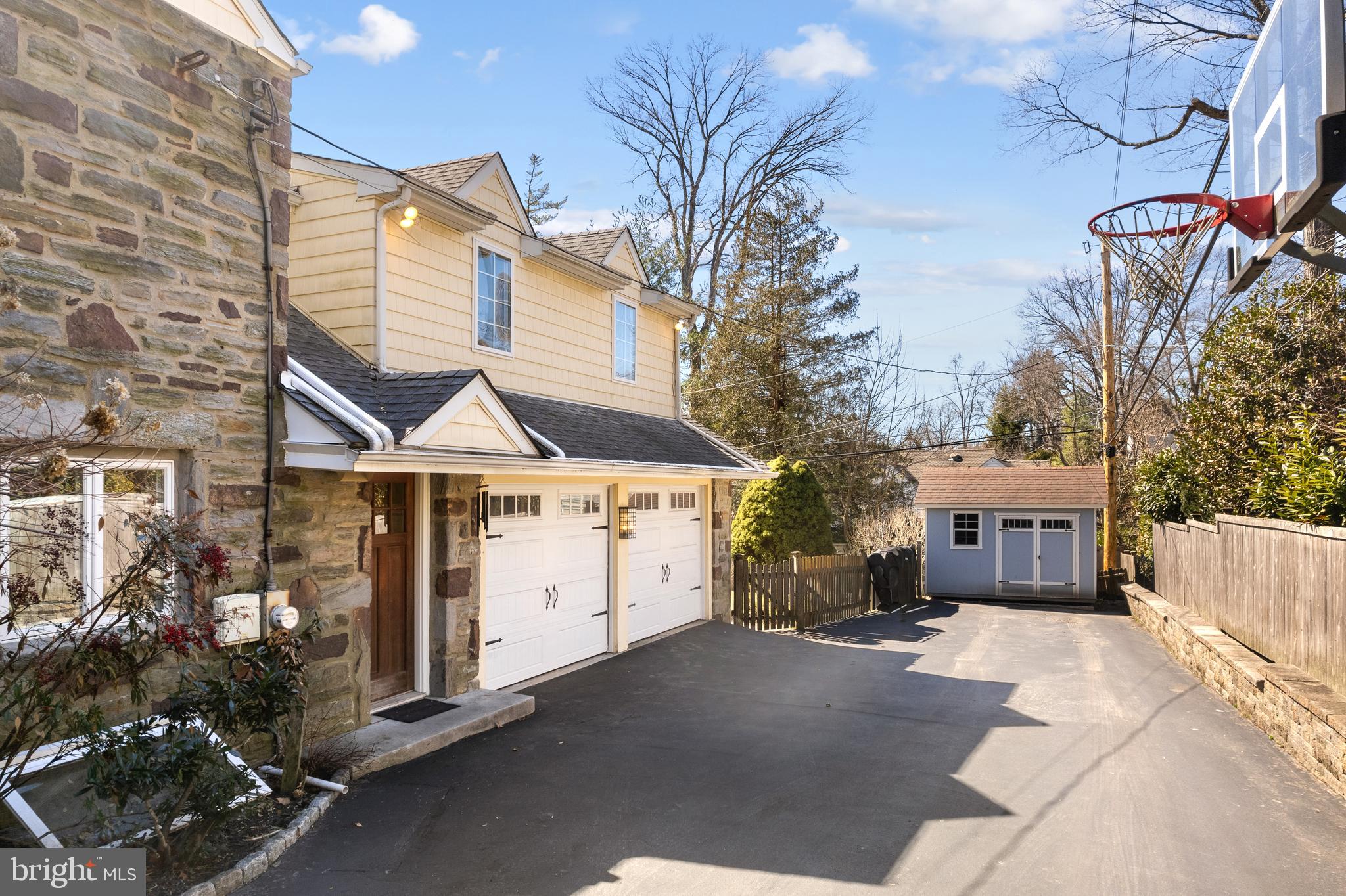 STRAFFORD VILLAGE - Residential