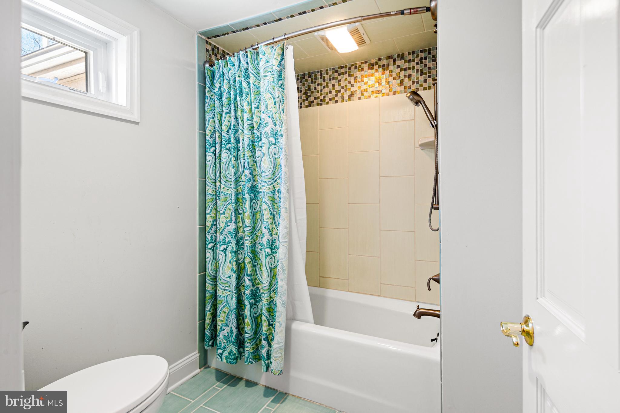 STRAFFORD VILLAGE - Residential