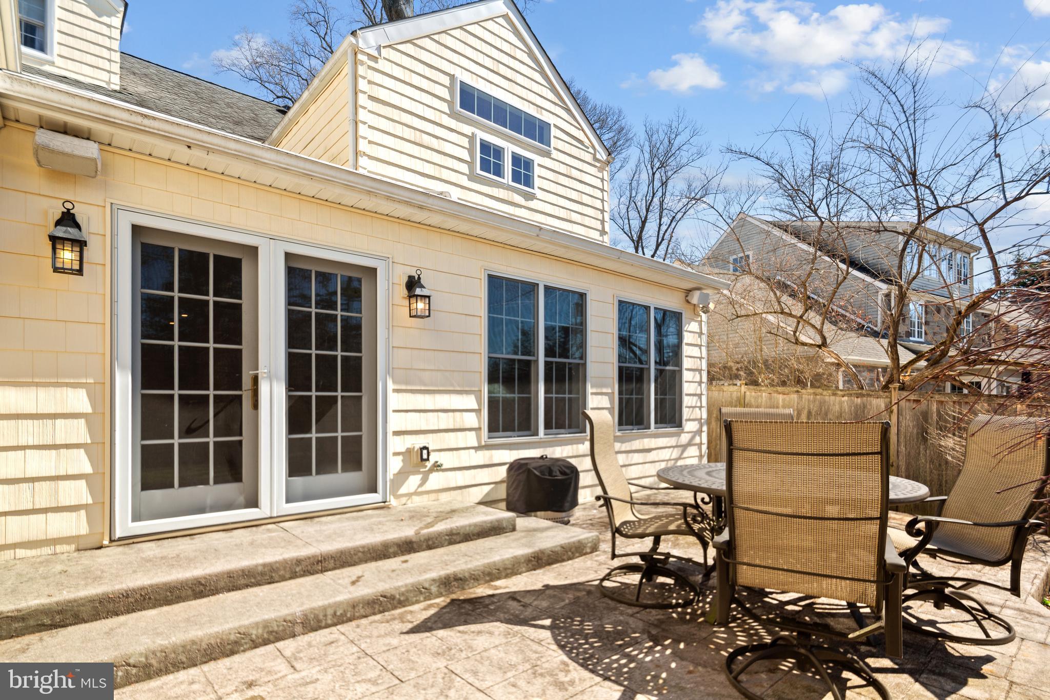 STRAFFORD VILLAGE - Residential