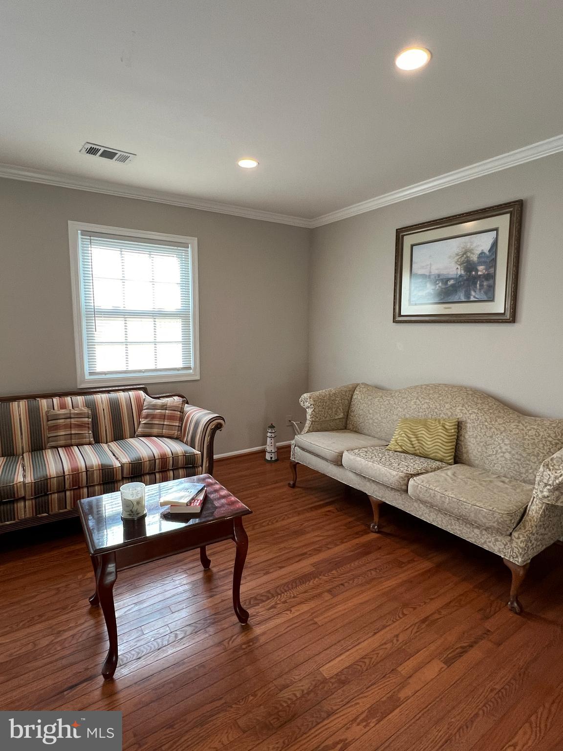 LAKE BRADDOCK - Residential Lease