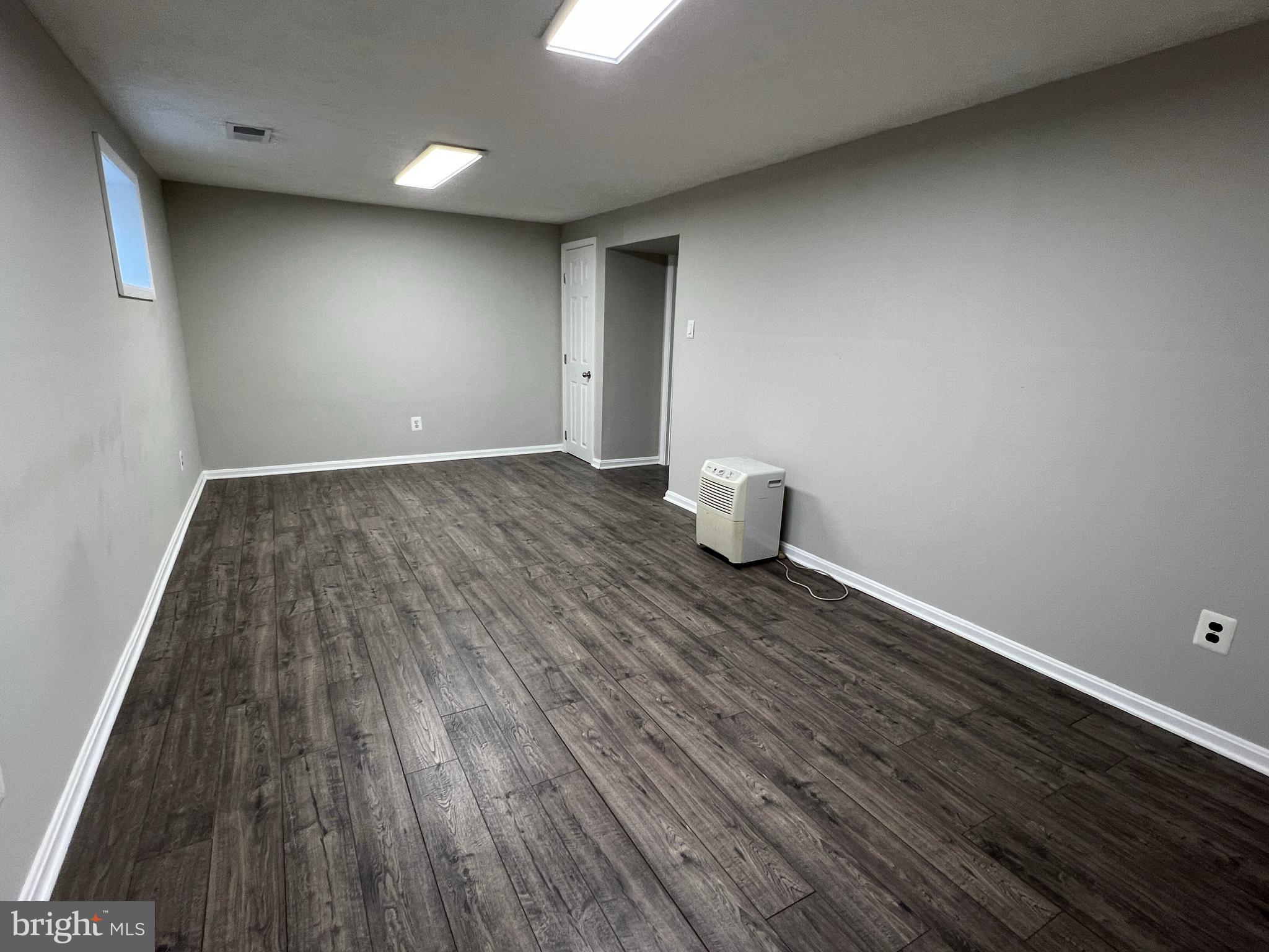 LAKE BRADDOCK - Residential Lease