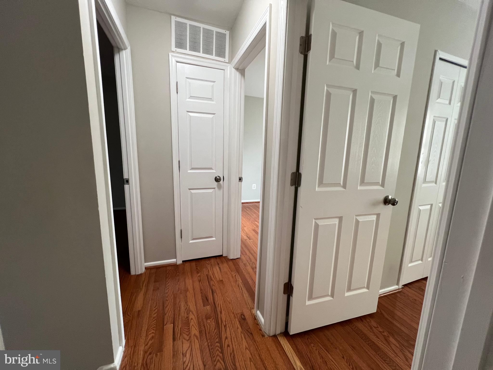 LAKE BRADDOCK - Residential Lease