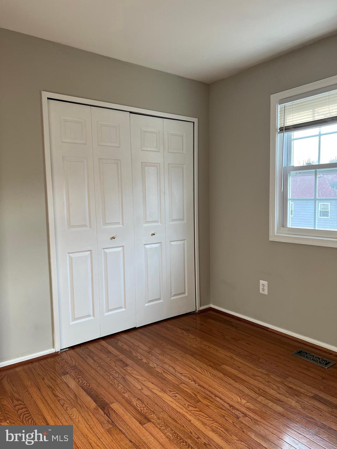 LAKE BRADDOCK - Residential Lease