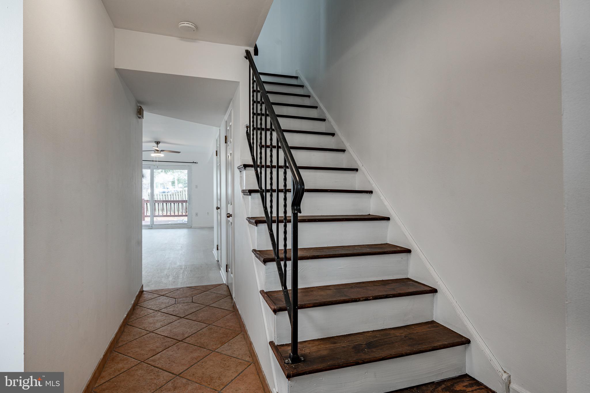 BEAVER COURT - Residential Lease