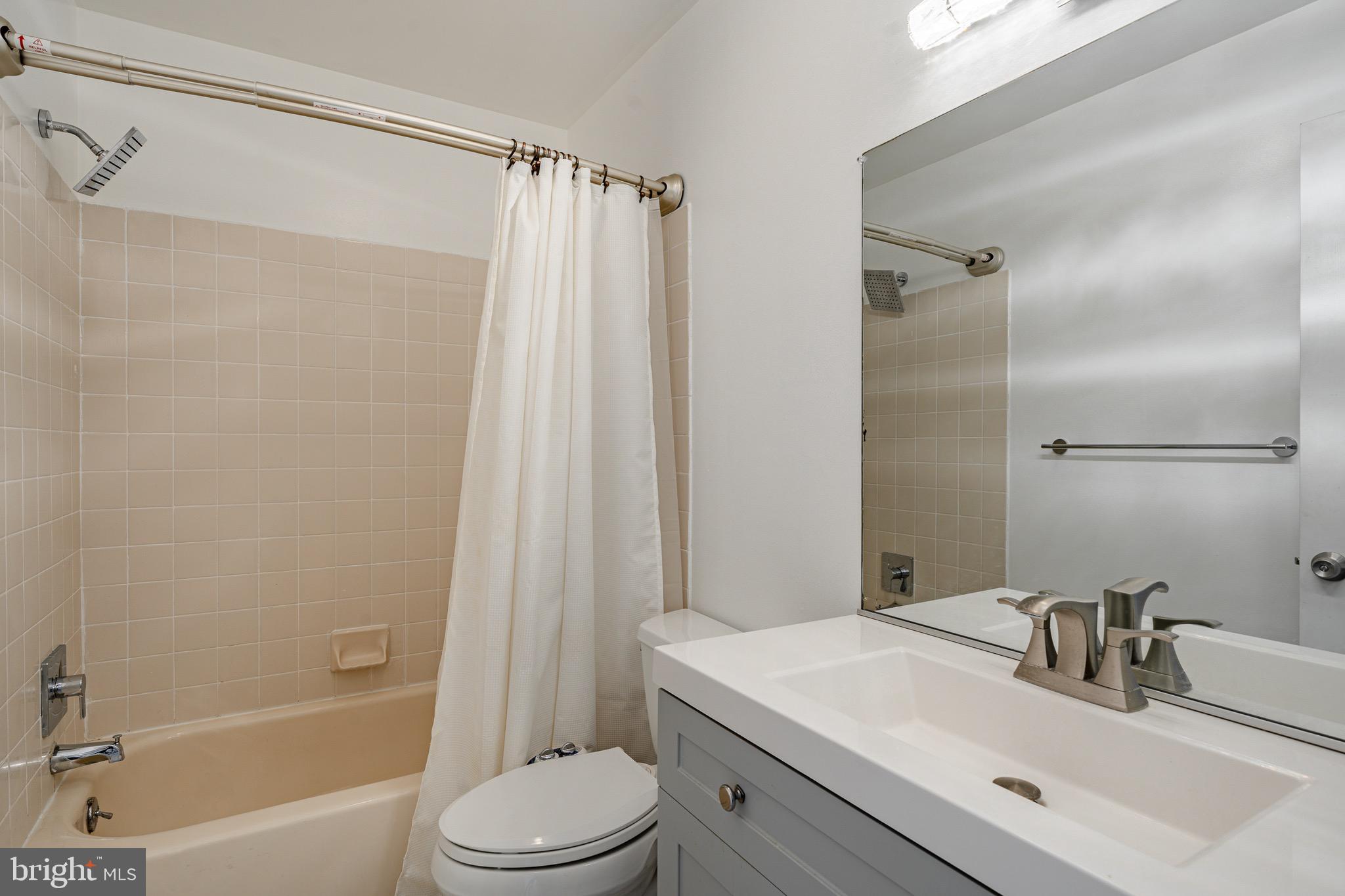 BEAVER COURT - Residential Lease