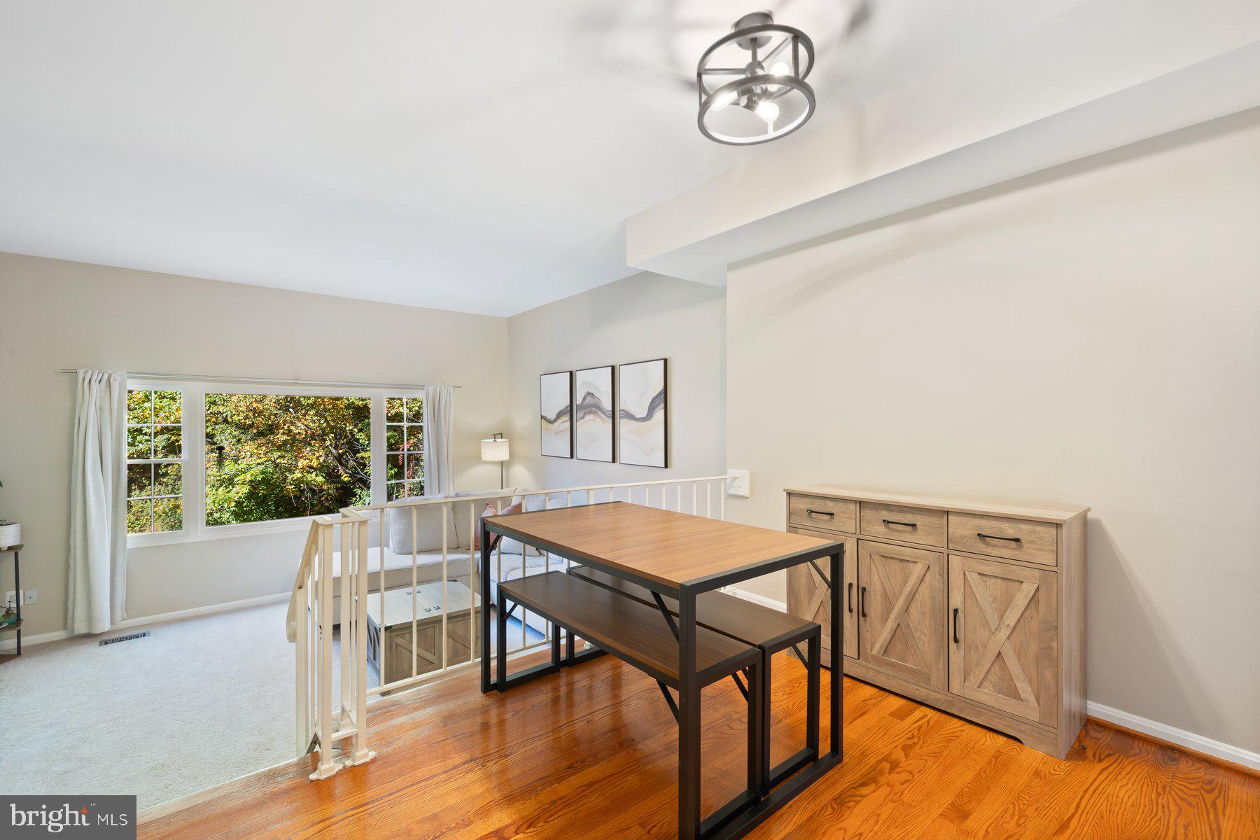 5816 TORINGTON DRIVE 860