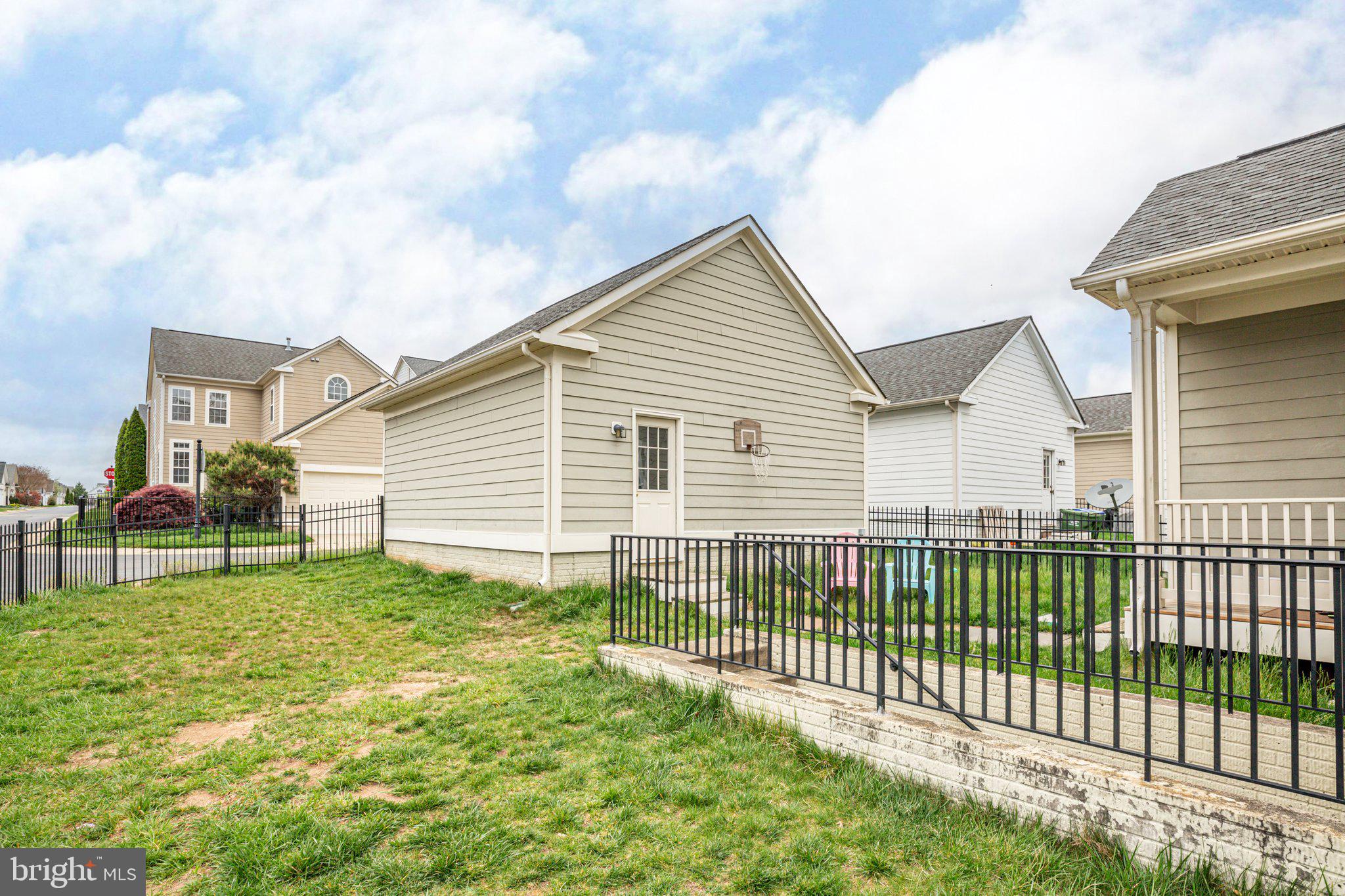 VILLAGE OF IDLEWILD - Residential