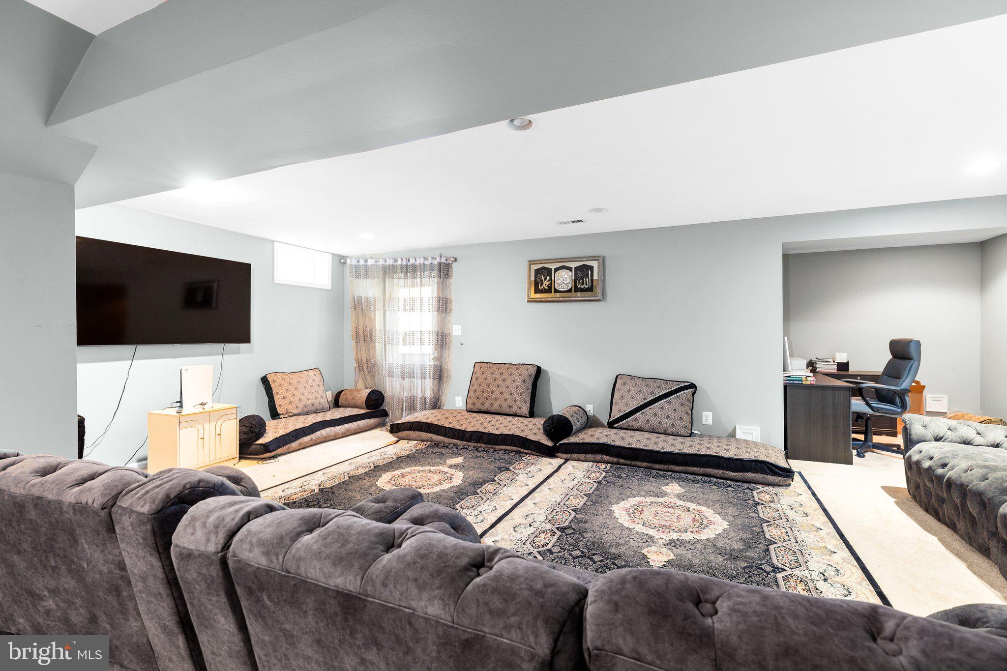 VILLAGE OF IDLEWILD - Residential