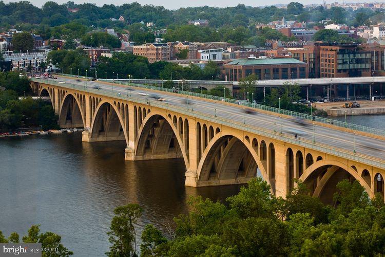 CARDINAL HOUSE - Residential