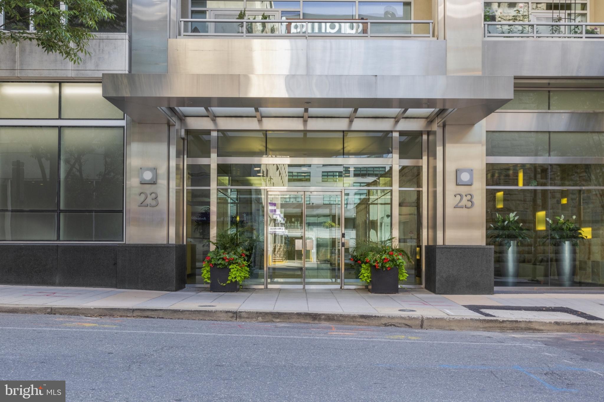 FITLER SQUARE - Residential Lease