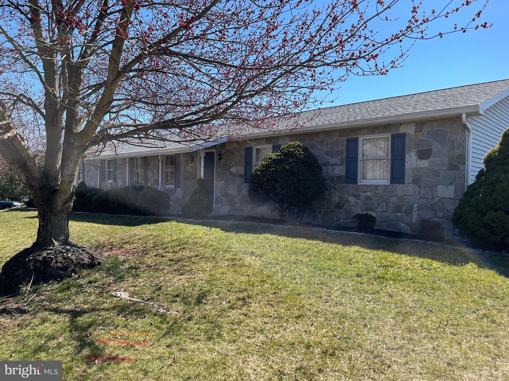 Photo of 213 SPRUCE ST, DENVER, PA 17517 (MLS # PALA2030142)