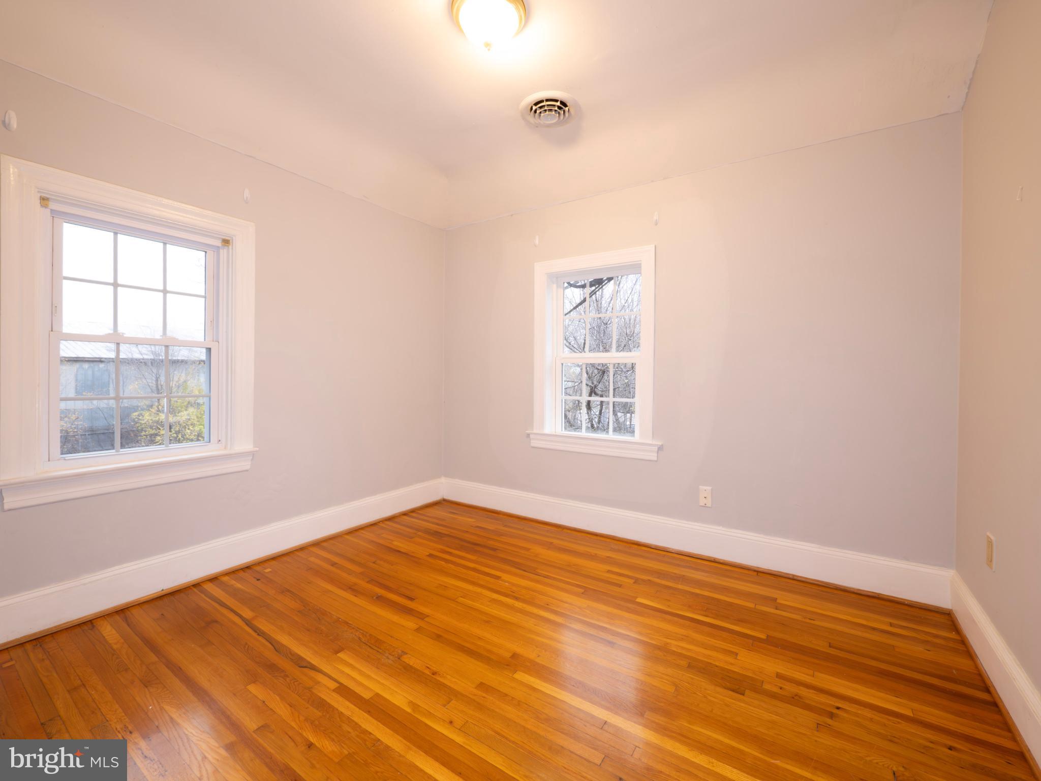 ORCHARD TERR/PLUMLY - Residential