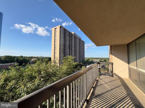 Photo of 3709 S George Mason Drive #605E, FALLS CHURCH, VA 22041 (MLS # VAFX2330210)