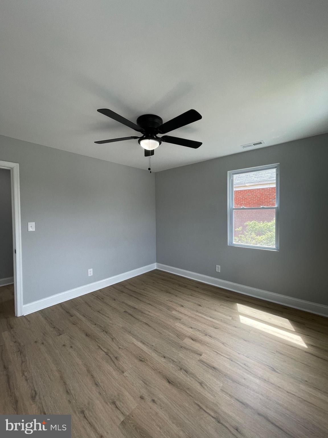 BELAIR-EDISON - Residential Lease